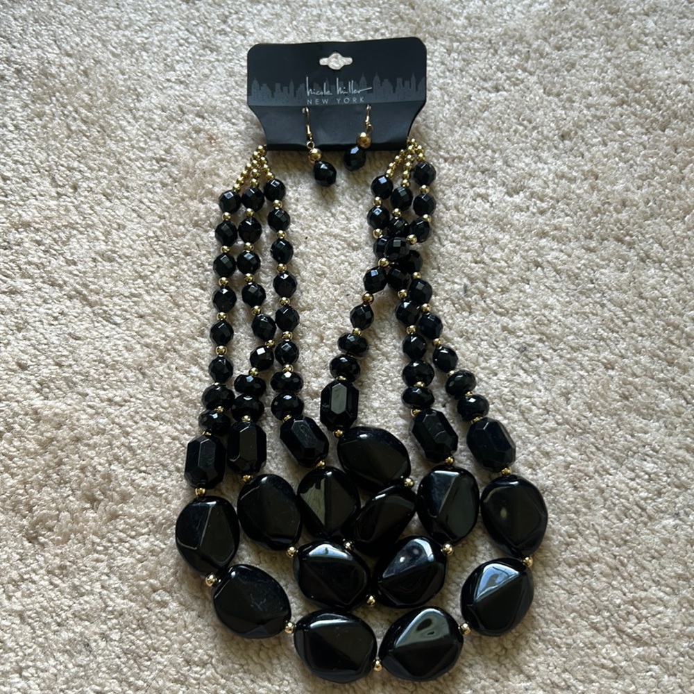Nicole Miller Chunky Layered Beaded Necklace and Earrings set